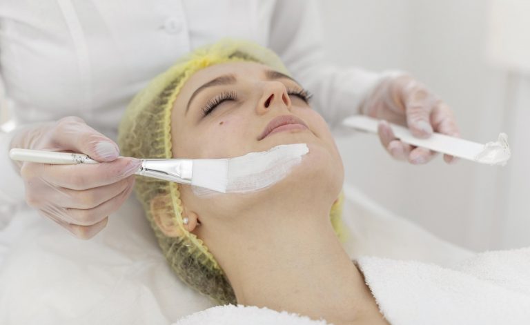 Как ухаживать за кожей осенью